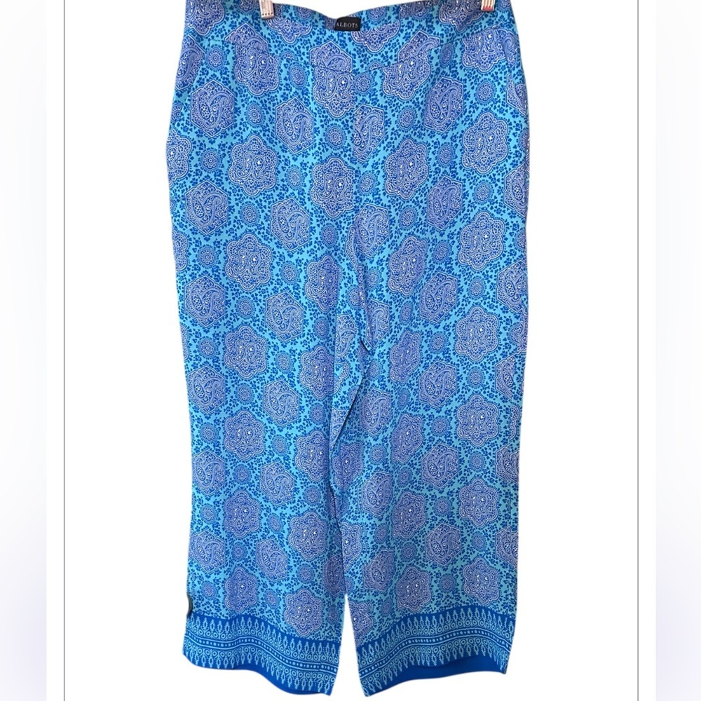 Talbots Teal and White Medallion Print Pants